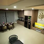 Modern Tropical House Villa