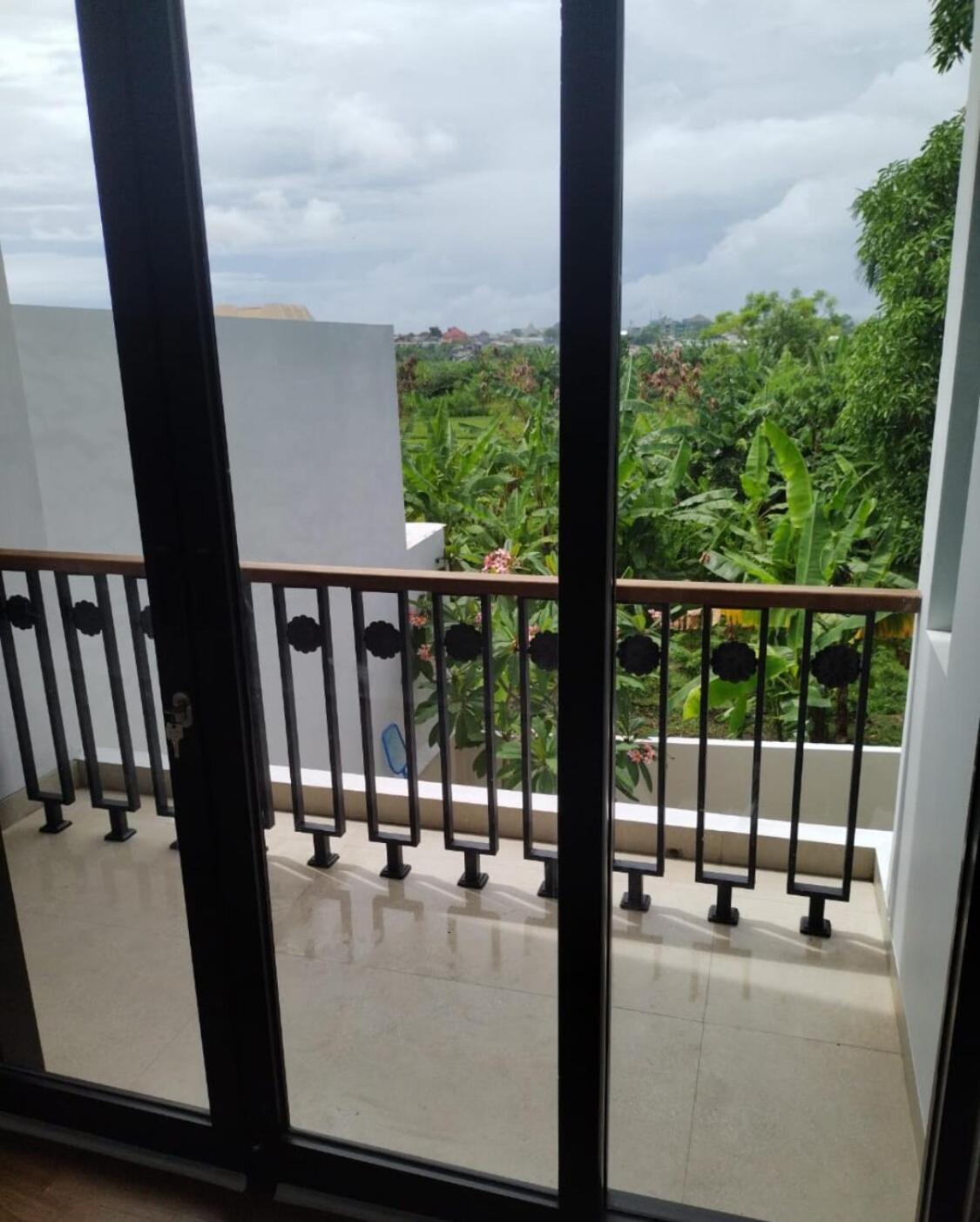 Modern Tropical House Rumah liburan *